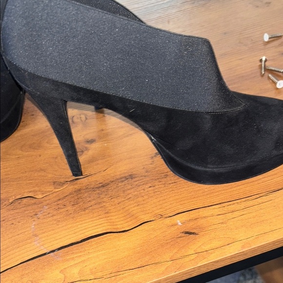 Stuart Weitzman Black Women's heeled booties - Picture 9 of 14